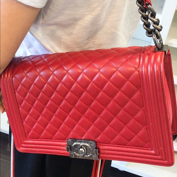 CHANEL Quilted Medium Boy Flap - Dark Red - Picture 6 of 7